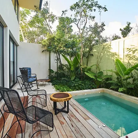 Don Quijote - Private Pool & Beach Club Access